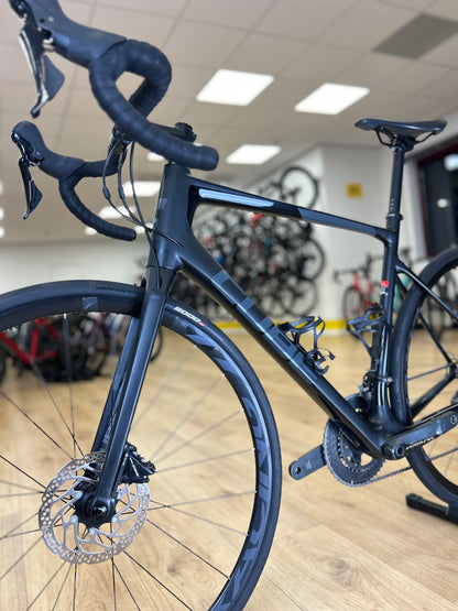 Cube Attain Ultegra Carbon Disc Racefiets