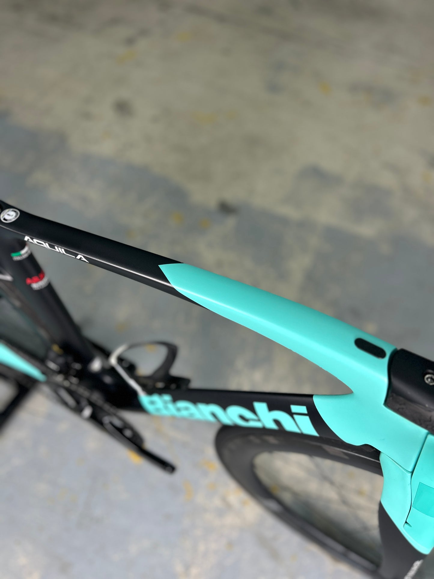 Bianchi Aquila CV Di2 Carbon Racefiets