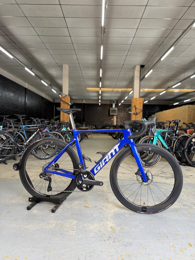 Giant Propel Advanced Di2 Carbon Road Bike