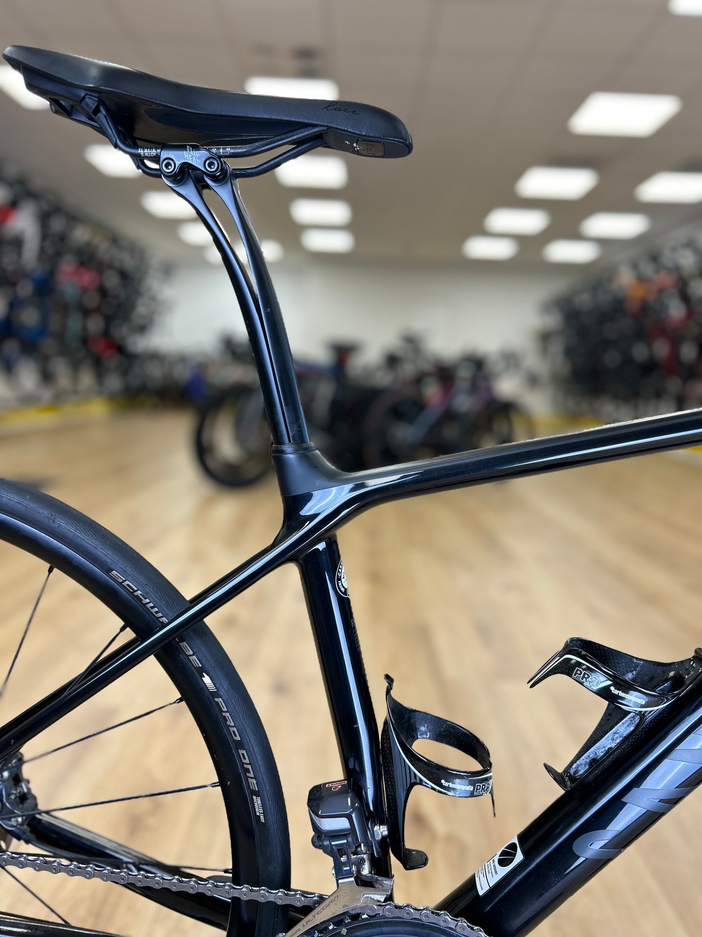 Canyon Endurance Di2 Ultegra Carbon Disc Racefiets