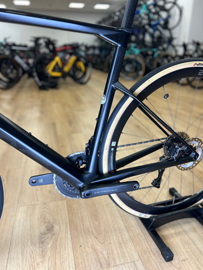 BMC RoadMachine 01 Di2 Carbon Road Bike