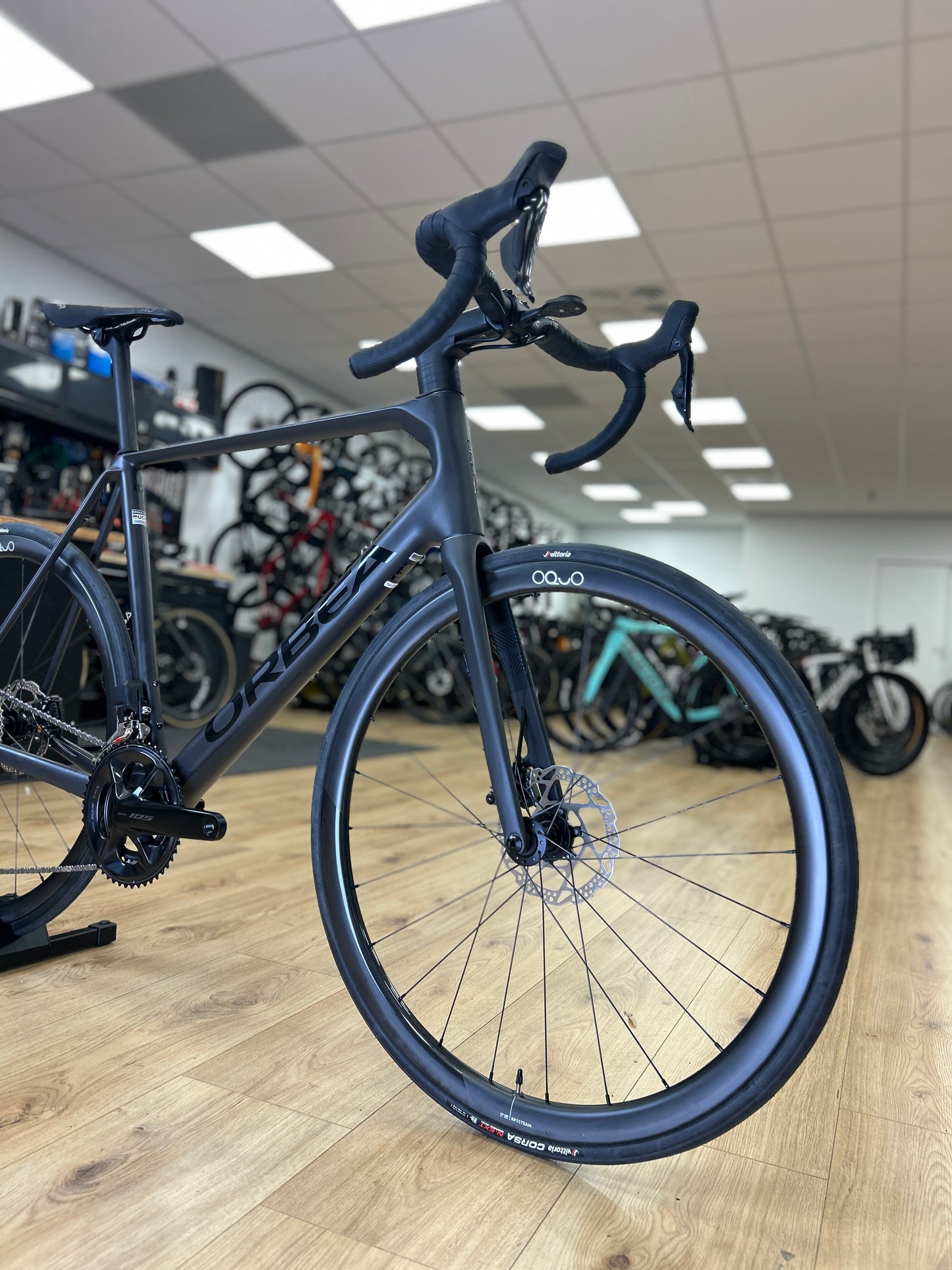 Showroom Model Orbea Orca M35i Di2 Carbon Racing Bike