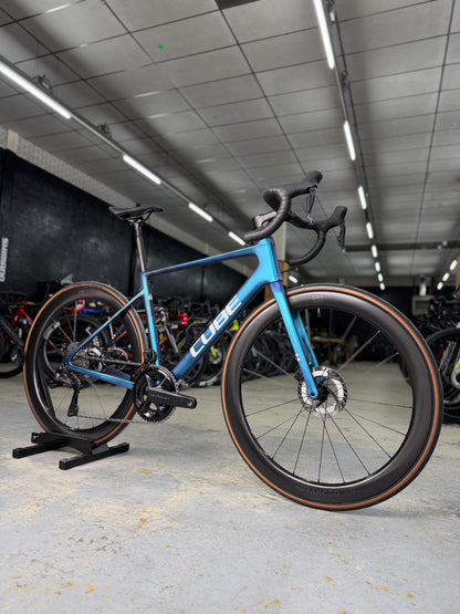 Cube Attain C:62 SLT Di2 Carbon Racefiets
