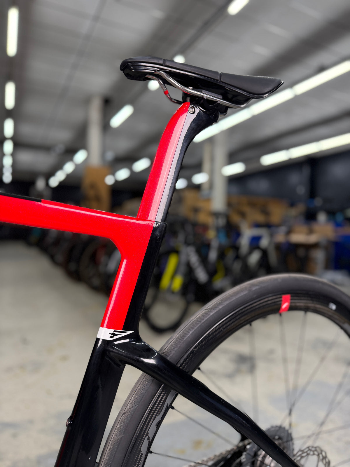 Pinarello F eTap Red Carbon Racefiets