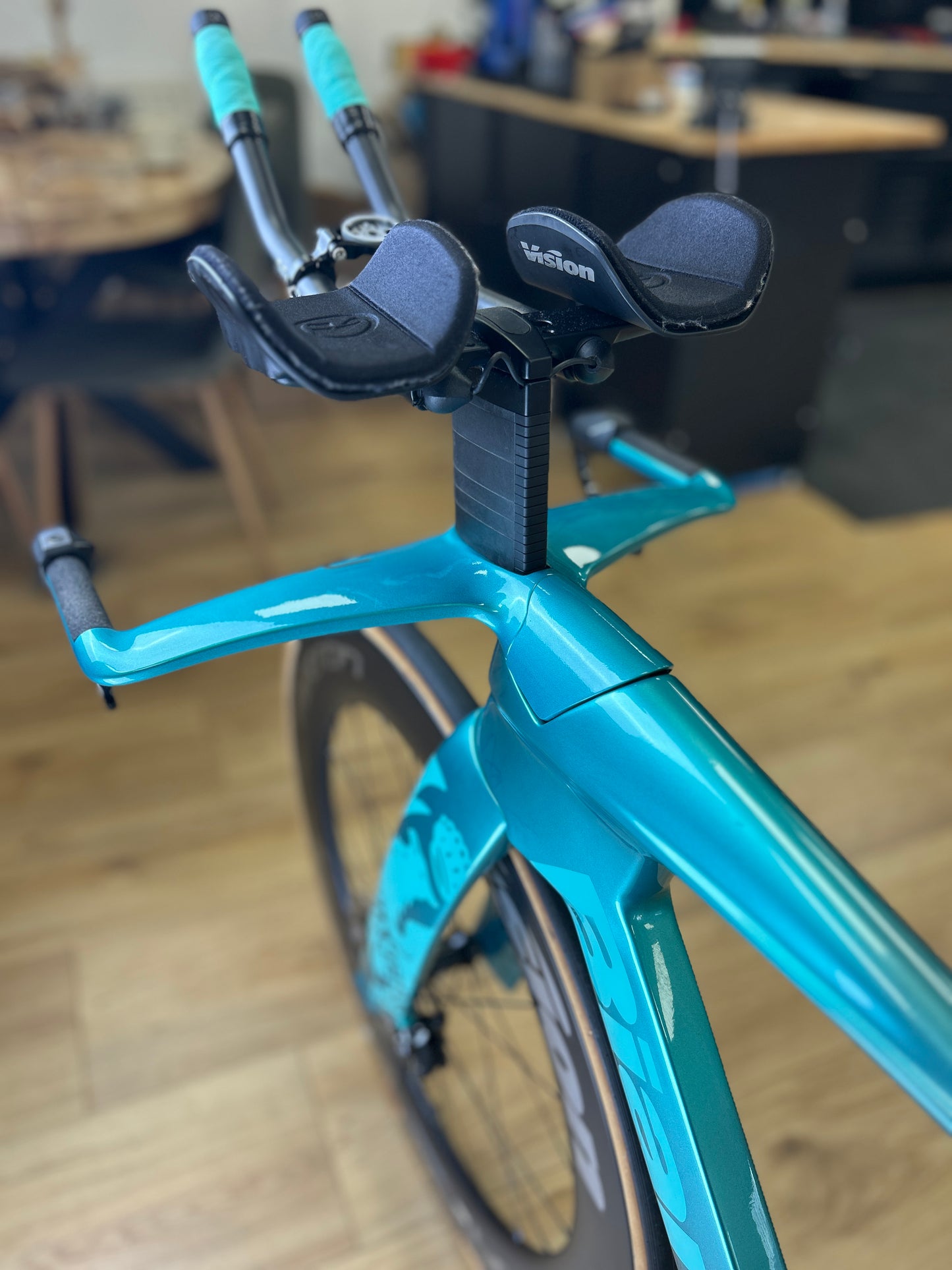 Bianchi Aquila RC Disc Di2 Carbon Racefiets