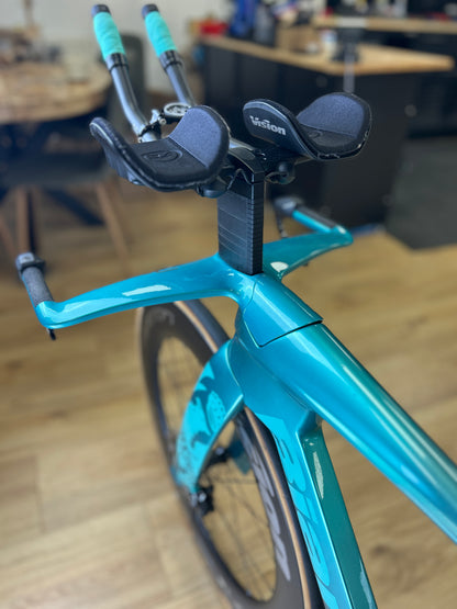 Bianchi Aquila RC Disc Di2 Carbon Racefiets