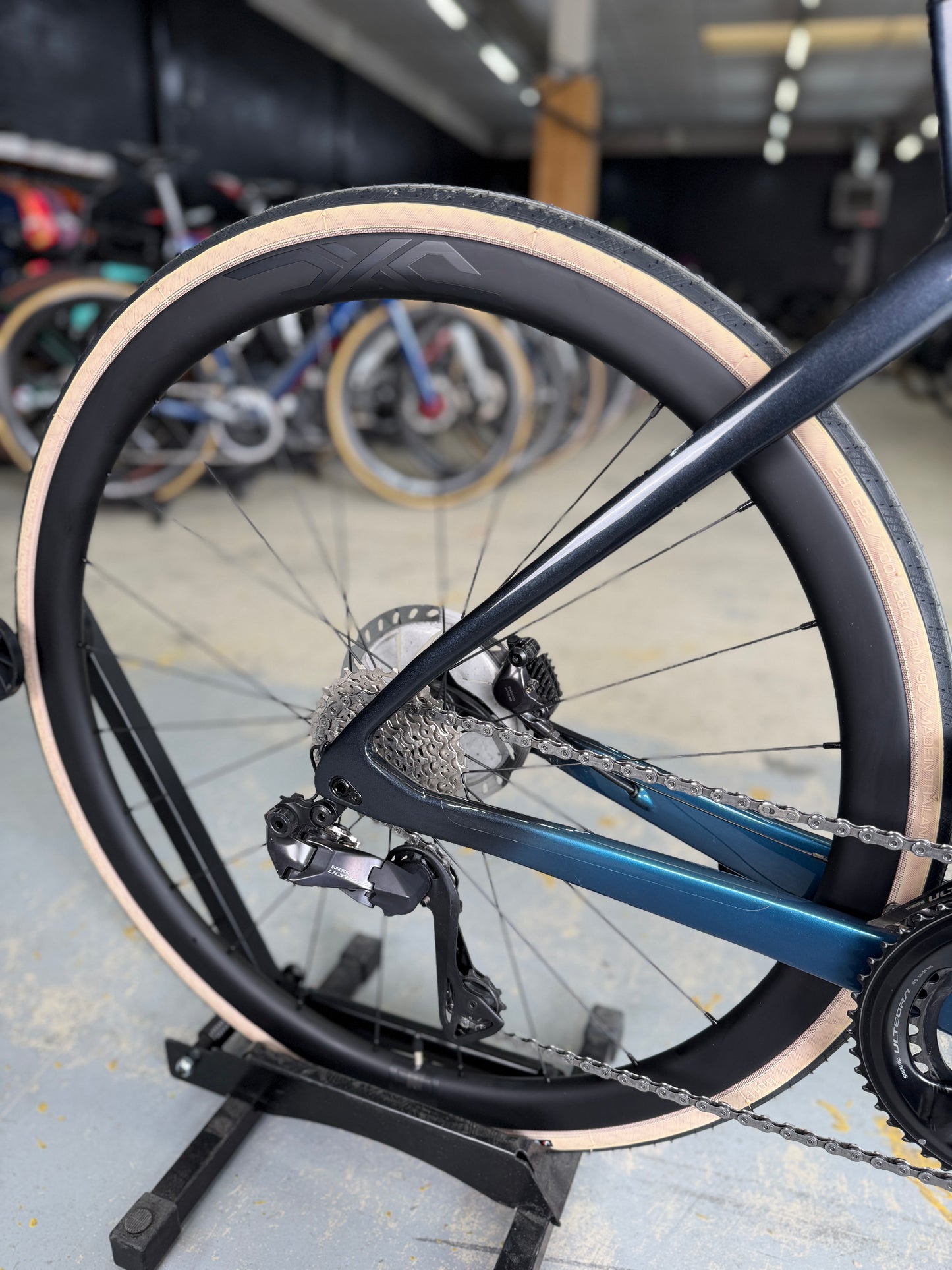 Sensa Giulia Supremo Di2 Carbon Road Bike