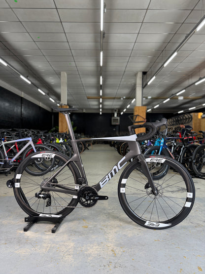 NEW BMC Teammachine R 01 AXS Carbon Road Bike