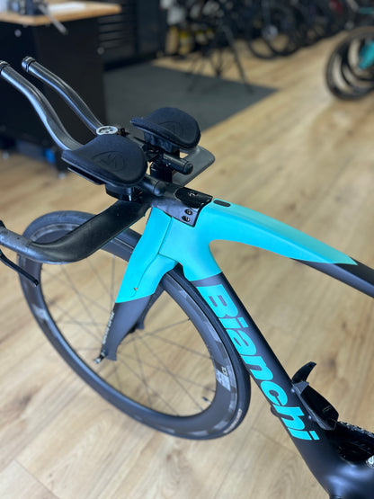 Bianchi Aquila CV Di2 Carbon Racefiets