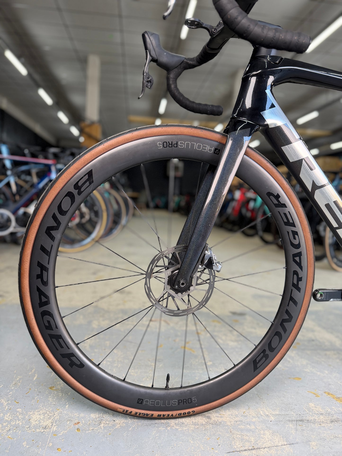 Trek Emonda SLR eTap Red Carbon Racefiets