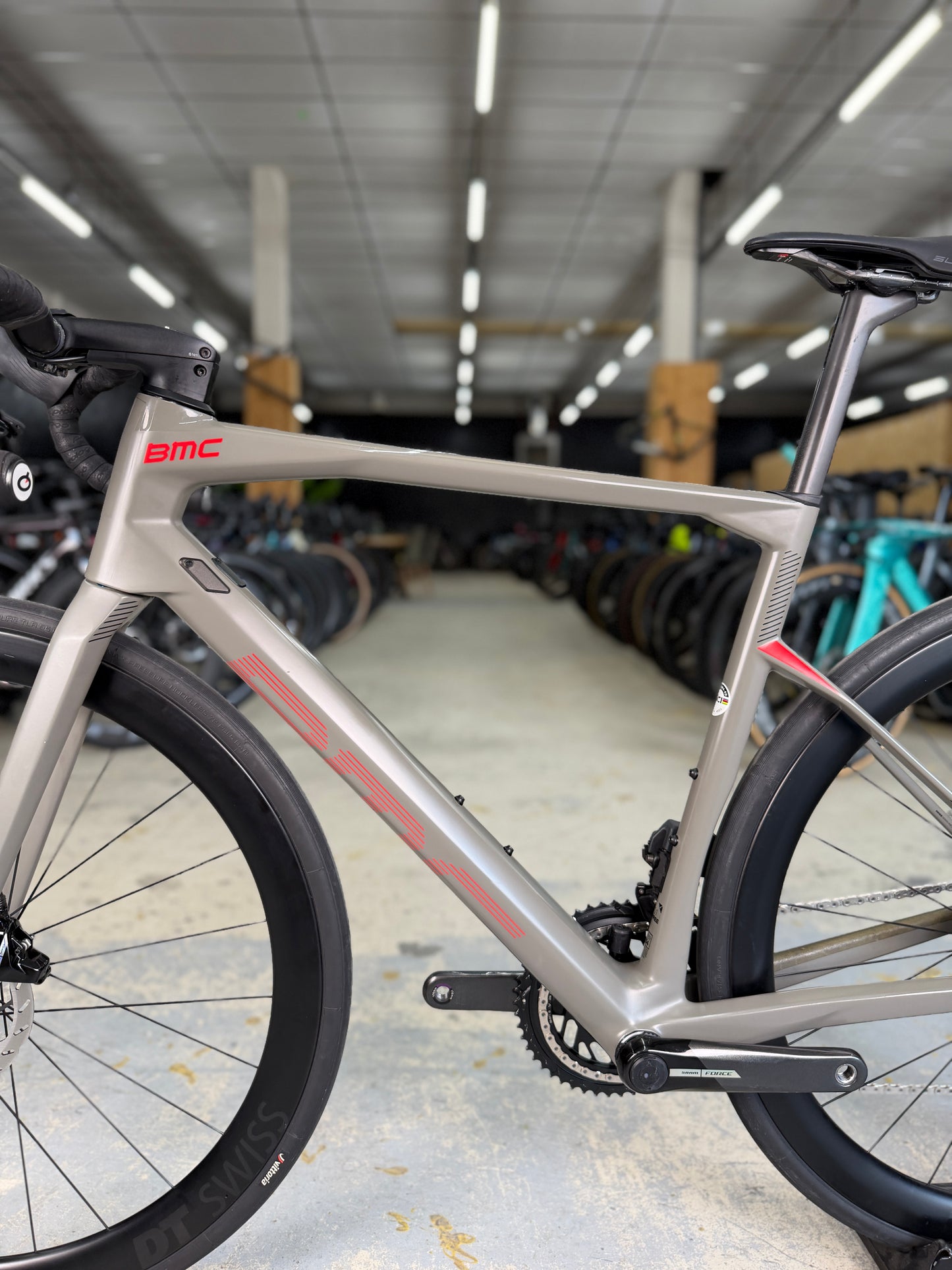 BMC Roadmachine 01 THREE AXS Carbon Racefiets
