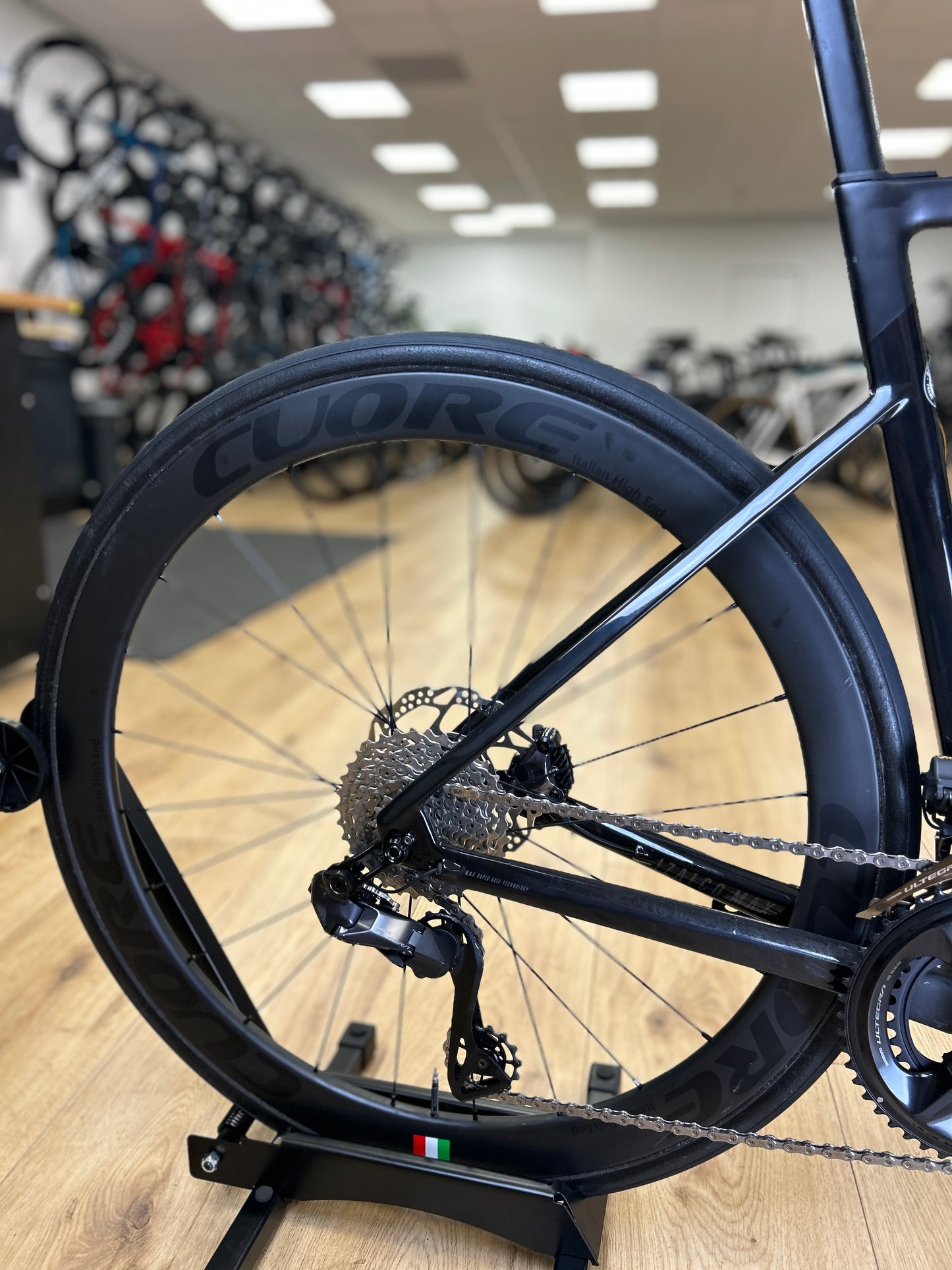 Focus Izalco Max 9.8 Di2 Carbon Racefiets