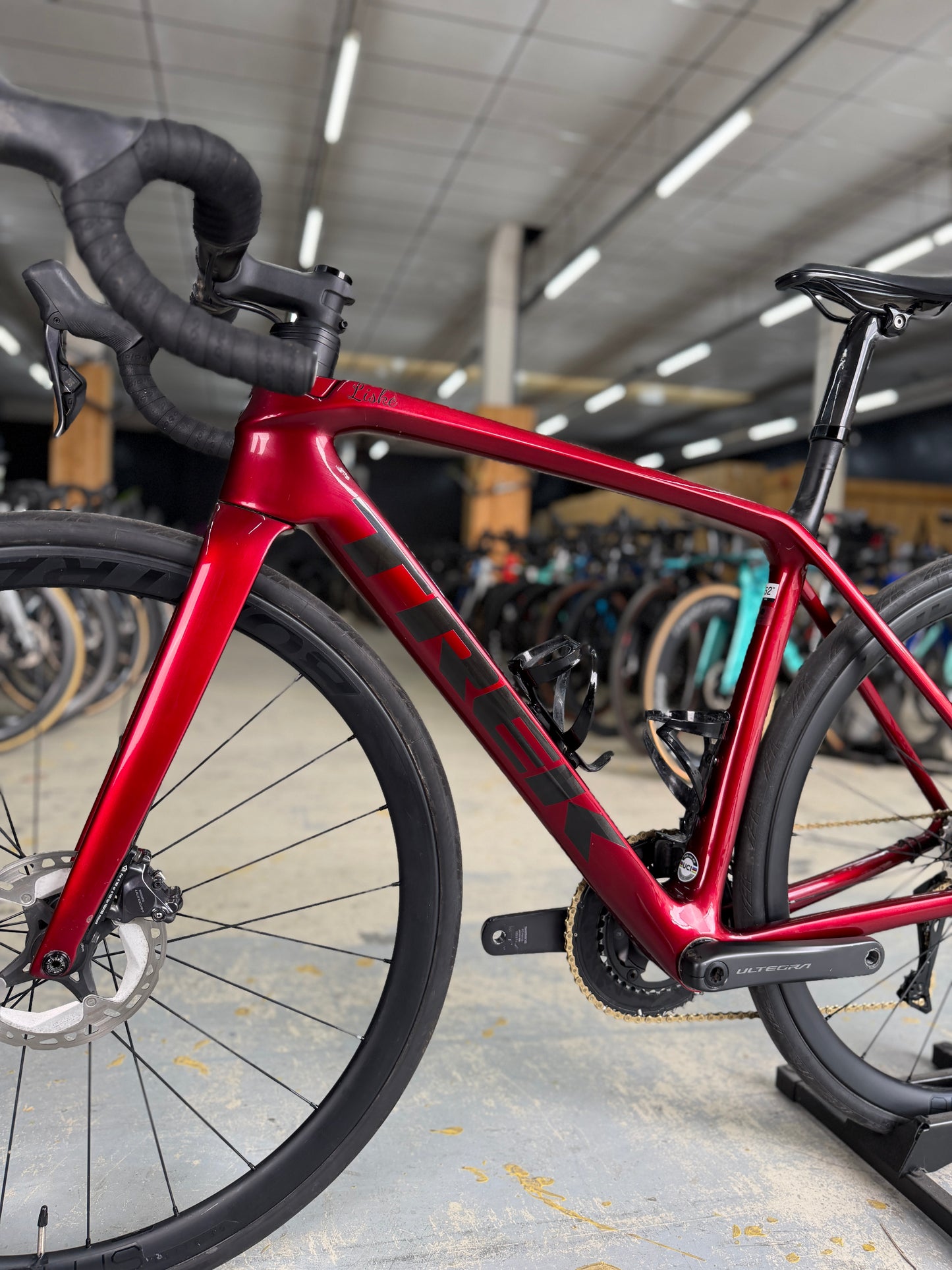 Trek Émonda SL6 Di2 Carbon Road Bike