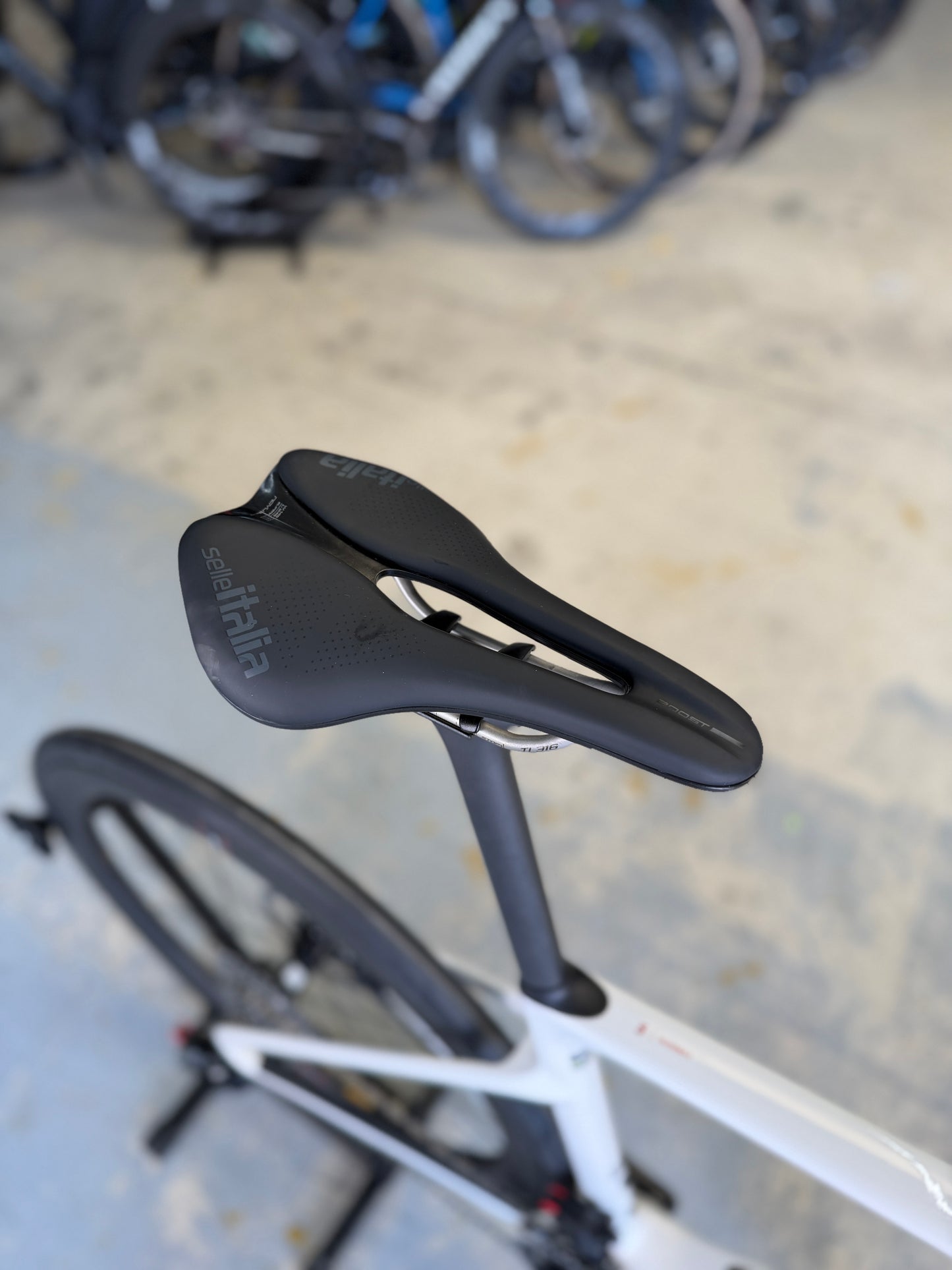 SHOWROOM Cervélo Caledonia-5 AXS Carbon Racefiets