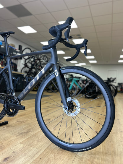 Scott Addict RC15 Di2 Carbon Road Bike