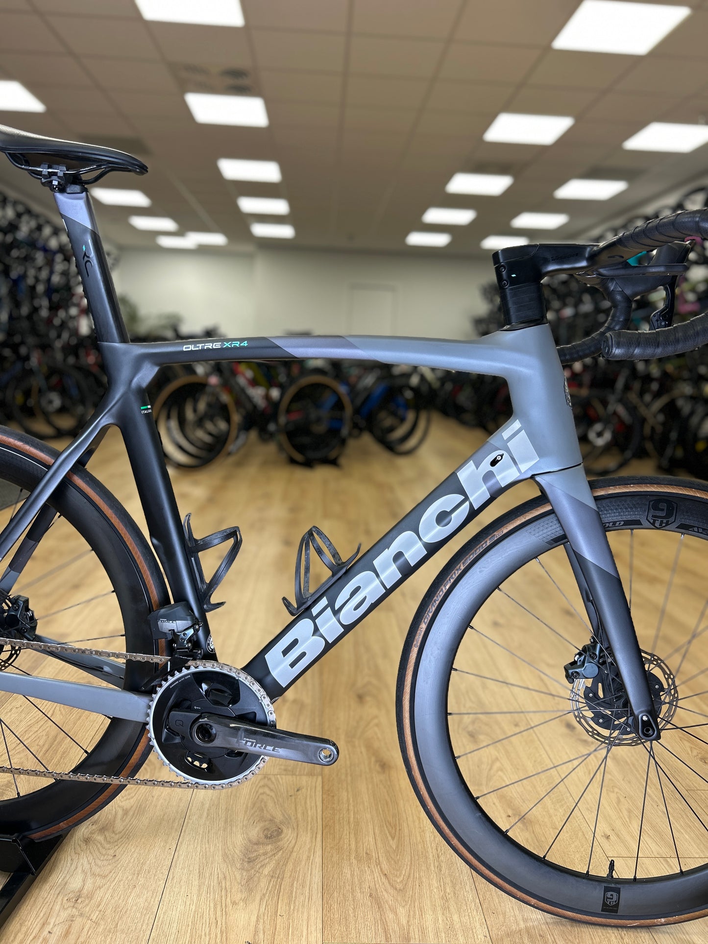 Bianchi Oltre XR4 AXS Carbon Racefiets