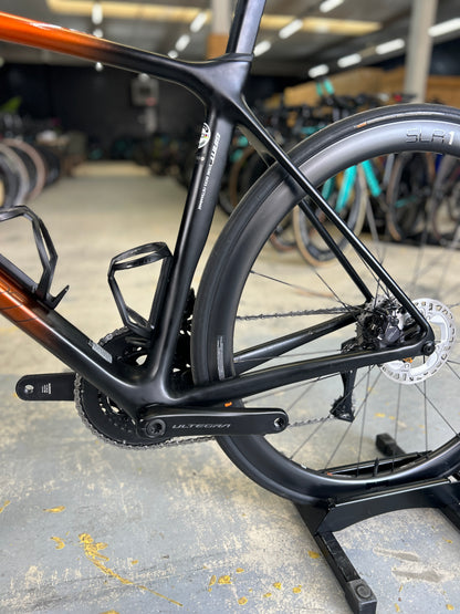 Giant TCR Advanced Pro Disc 0 Di2 Carbon Road Bike