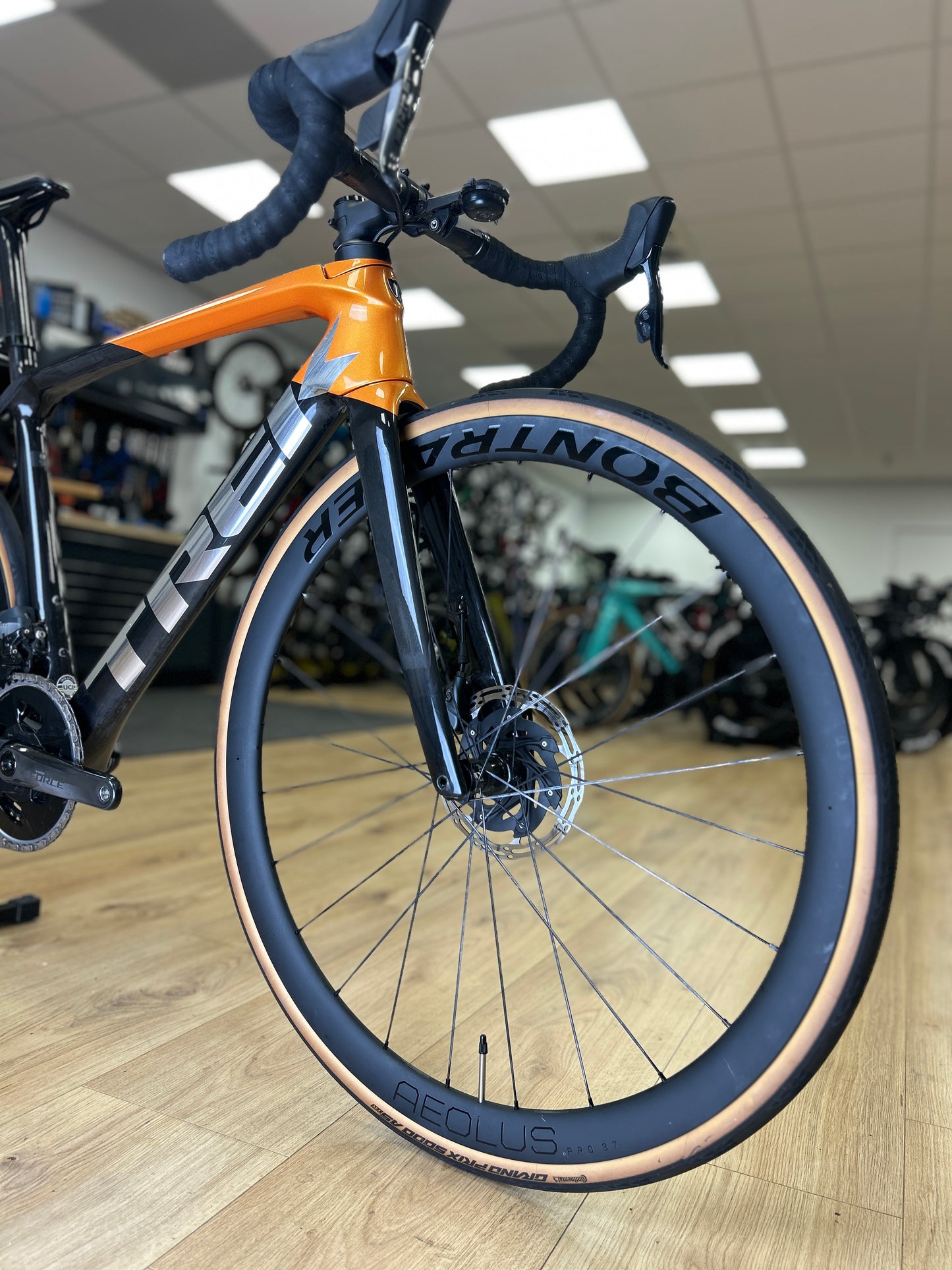 Trek Emonda SL7 AXS Carbon Road Bike