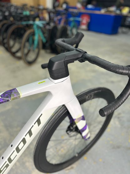 NEW Scott Foil RC30 AXS Carbon Road Bike