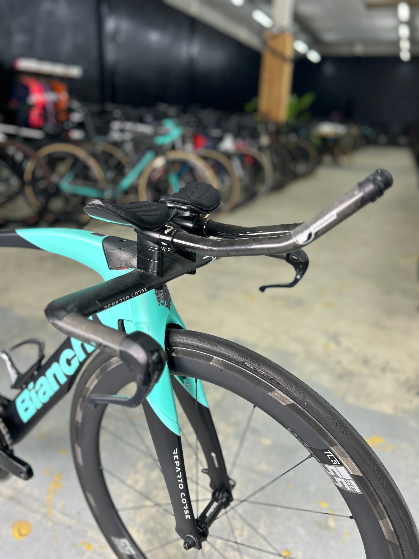 Bianchi Aquila CV Di2 Carbon Racefiets