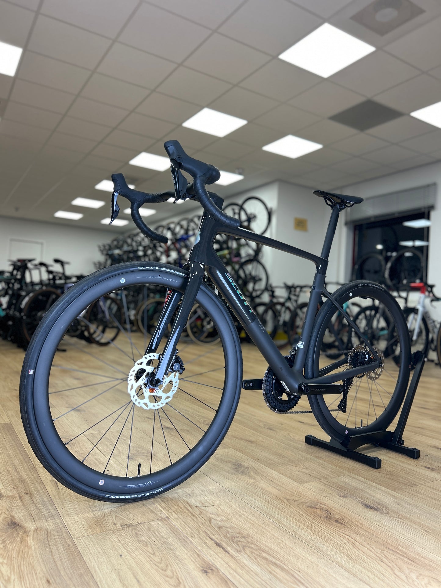 0km Showroom Model Scott Addict RC Di2 Carbon Racefiets