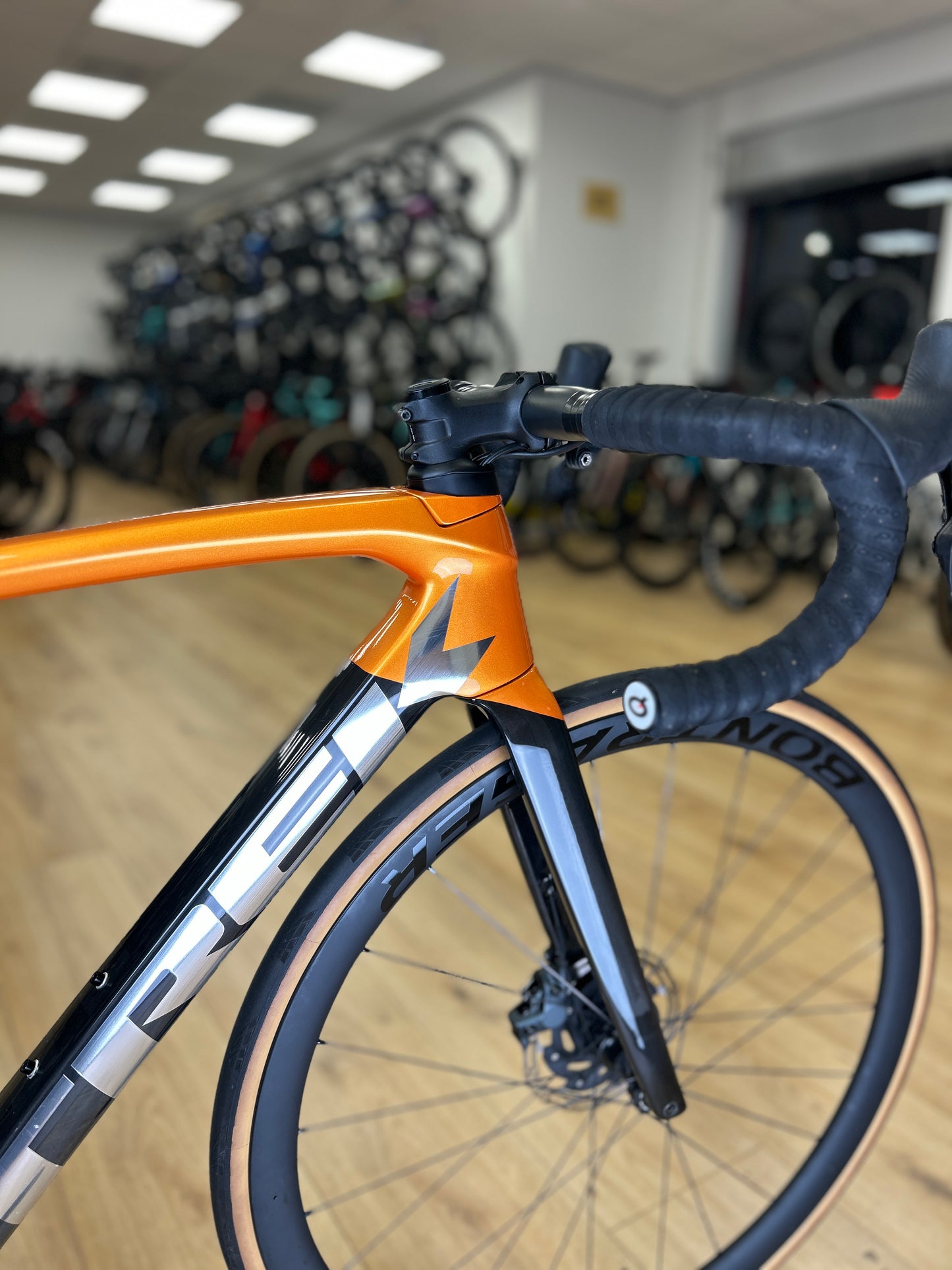 Trek Emonda SL7 AXS Carbon Road Bike