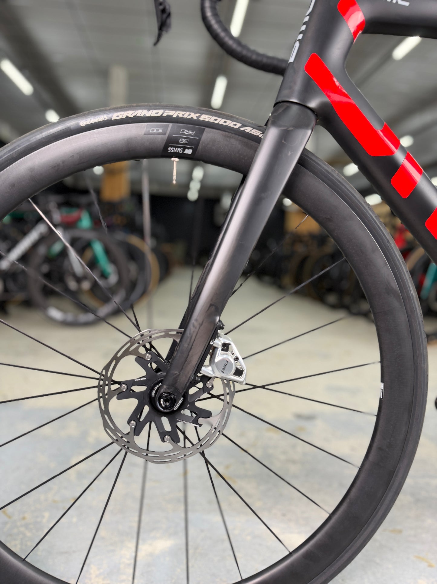 NIEUW BMC Teammachine SLR 01 ONE Red eTap Carbon Racefiets