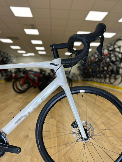 NEW - BMC Road Machine Ultegra Carbon Disc Racefiets