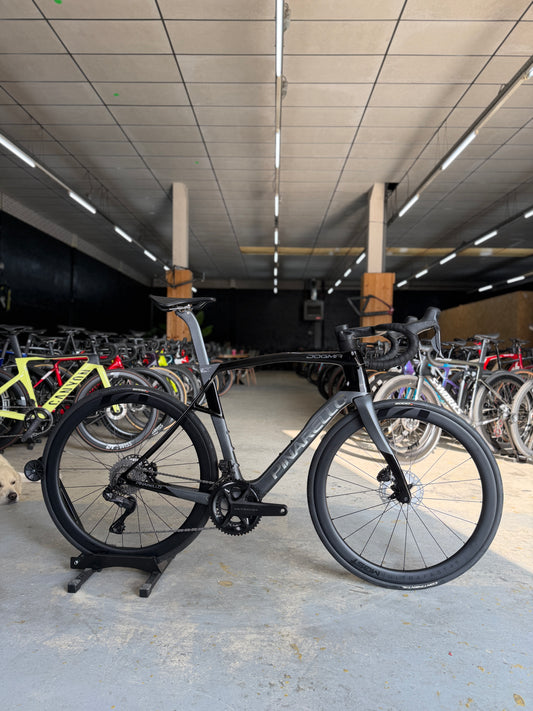 NEW Pinarello Dogma X Di2 Carbon Road Bike