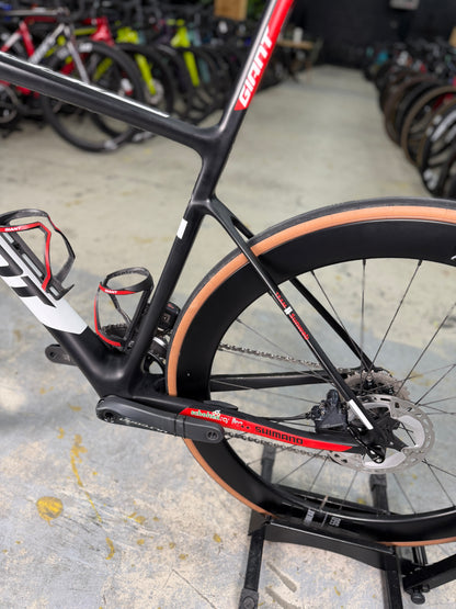 Giant Defy SL Di2 Carbon Road Bike
