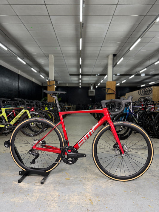 NEW BMC Teammachine SLR ONE Di2 Carbon Road Bike
