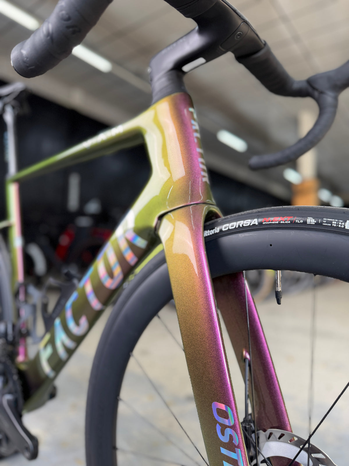 NIEUW Factor Ostro VAM Di2 Carbon Racefiets