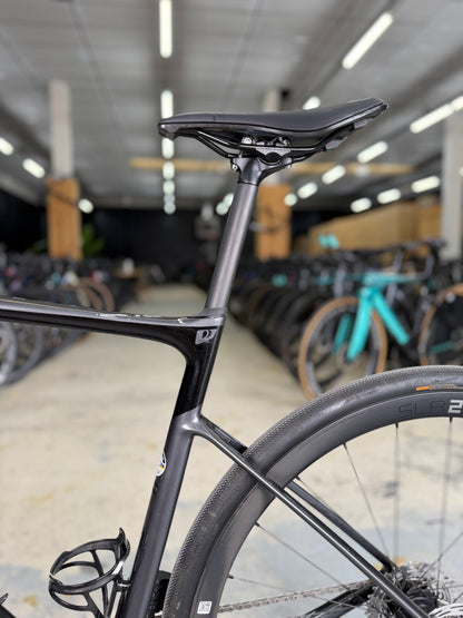Giant Defy Advanced Pro AXS Carbon Racefiets