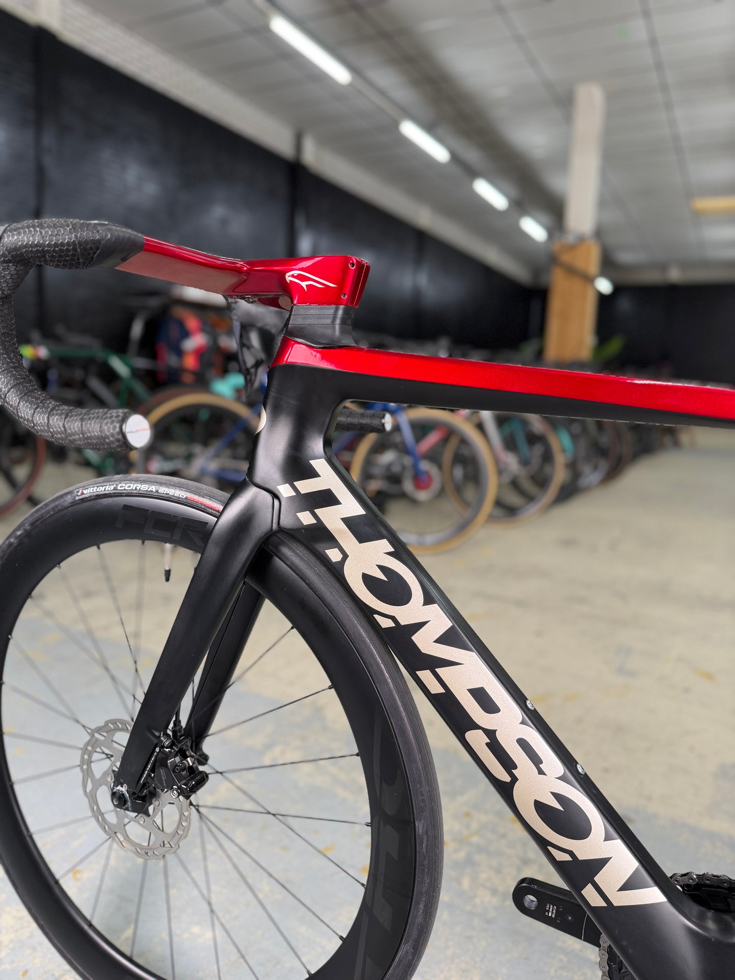 Thompson Falcon Di2 Carbon Racefiets
