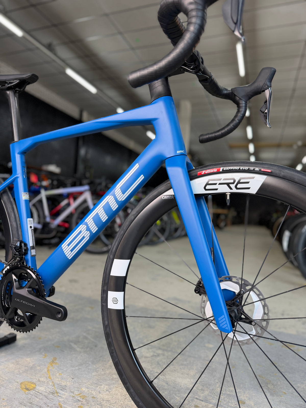 NIEUW BMC Roadmachine TWO Di2 Carbon Racefiets