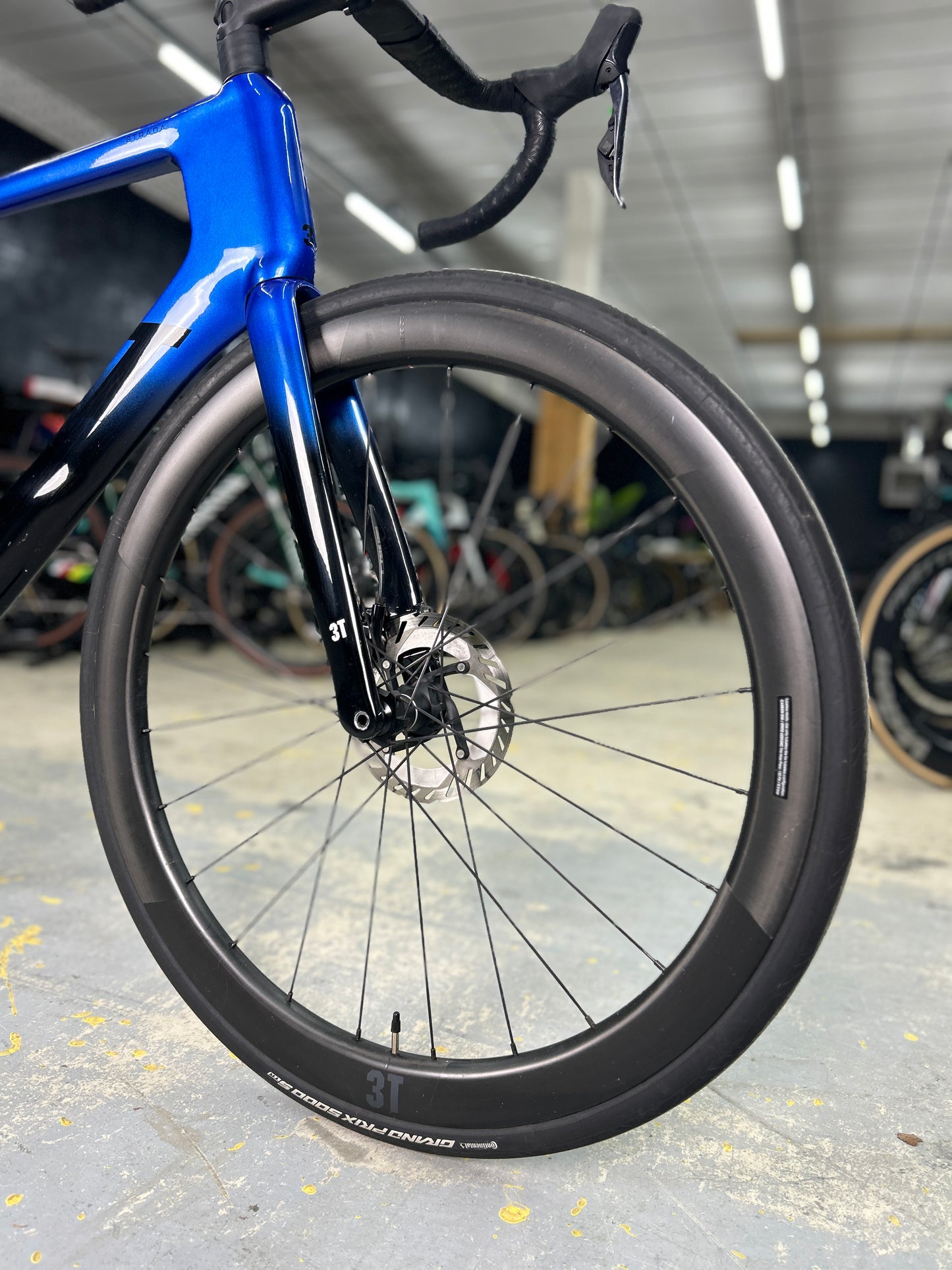 3T Strada Di2 Disc Carbon Racefiets