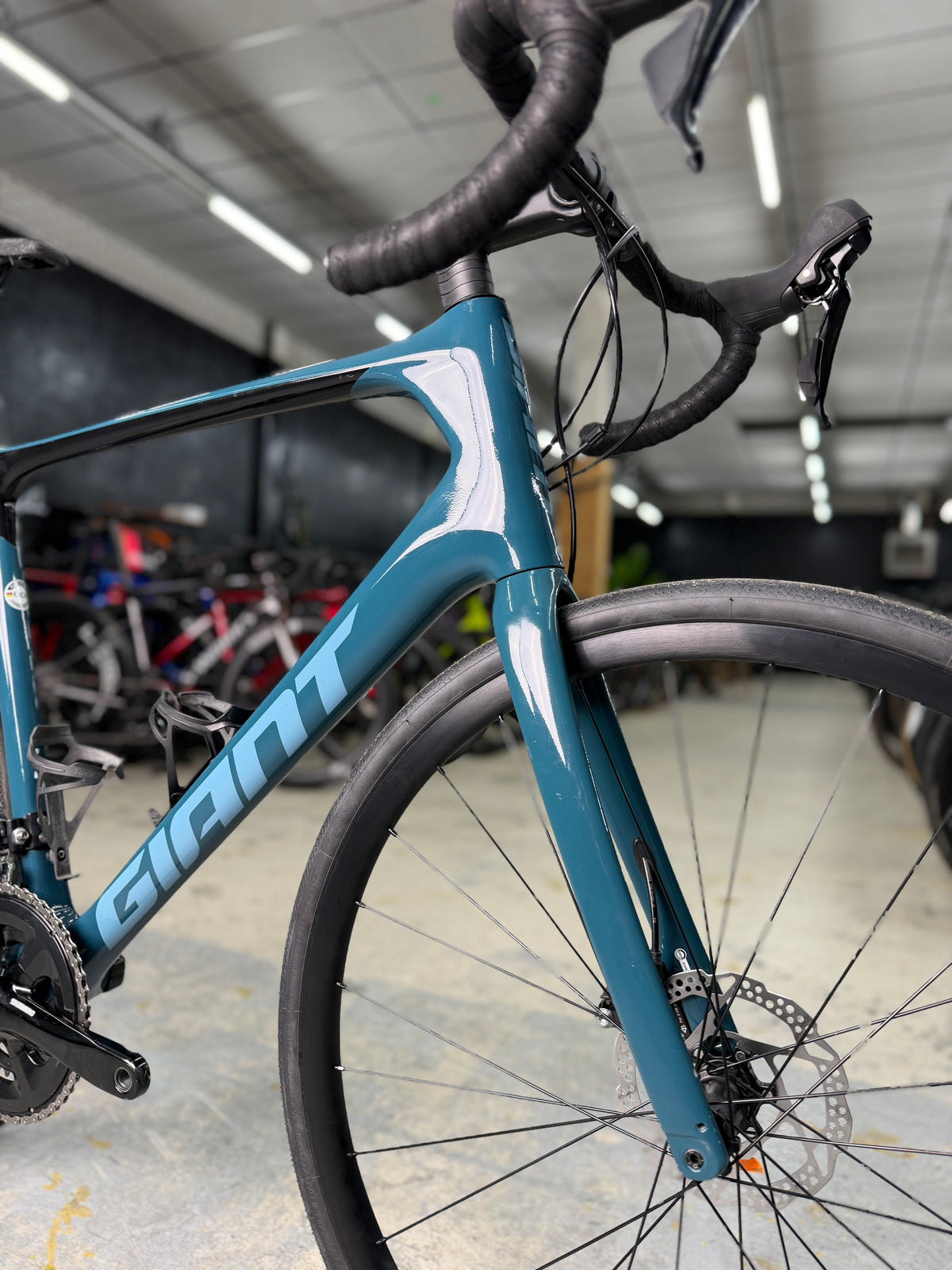 Giant Defy Carbon Racefiets