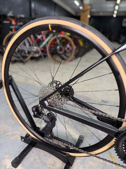 NIEUW BMC Roadmachine Five Di2 Carbon Racefiets