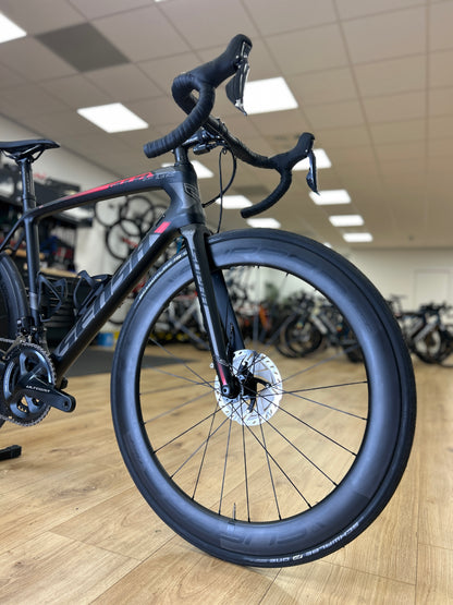 SHOWROOM MODEL Sensa Guilia G2 Di2 Carbon Racefiets
