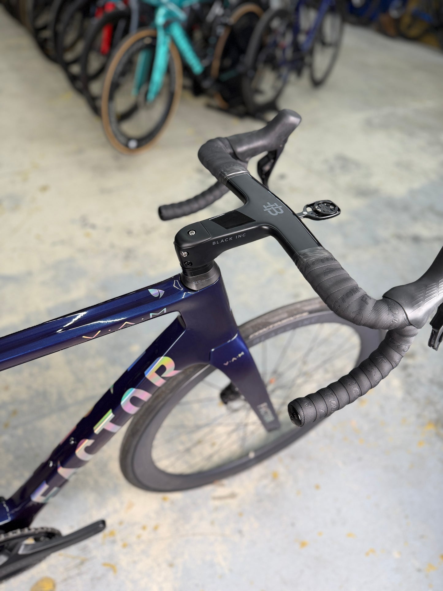 NIEUW Factor Ostro VAM Di2 Carbon Racefiets