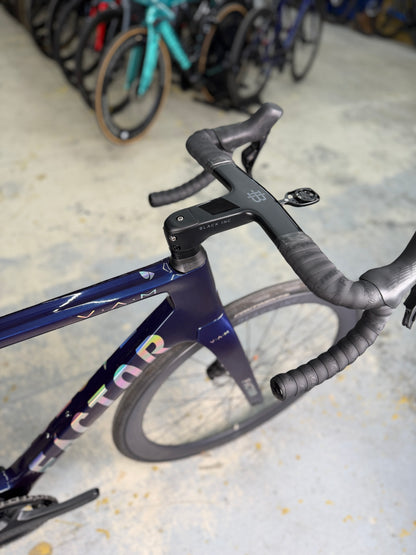NIEUW Factor Ostro VAM Di2 Carbon Racefiets