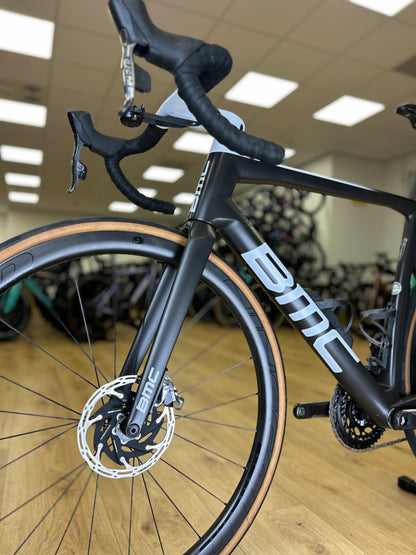 BMC Teammachine SLR01 Red eTap Carbon Racefiets