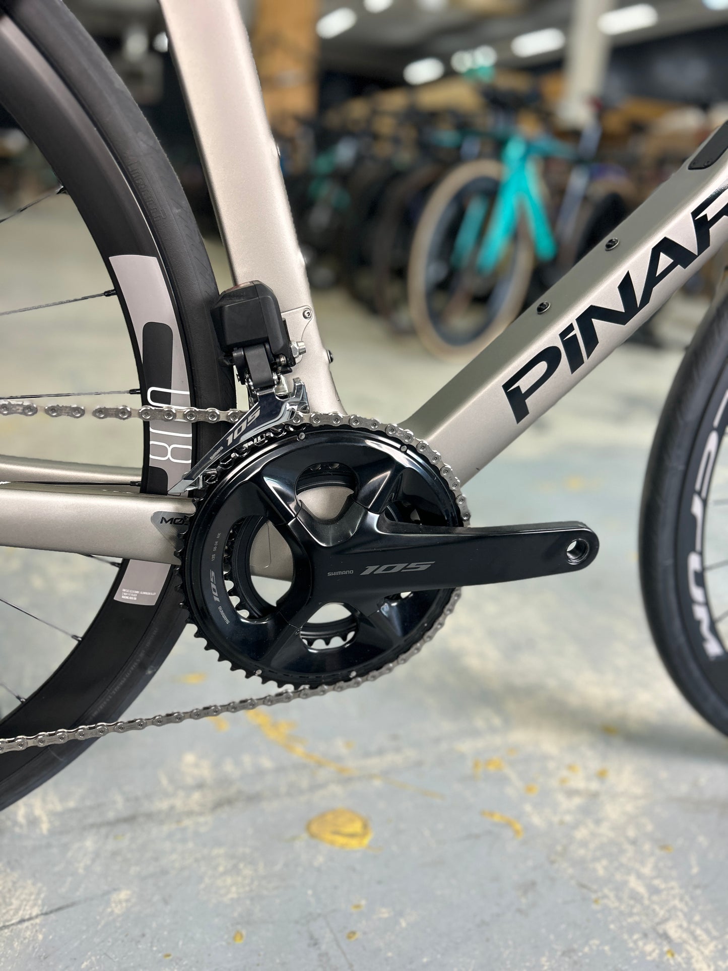 NIEUW Pinarello F5 Di2 Carbon Racefiets