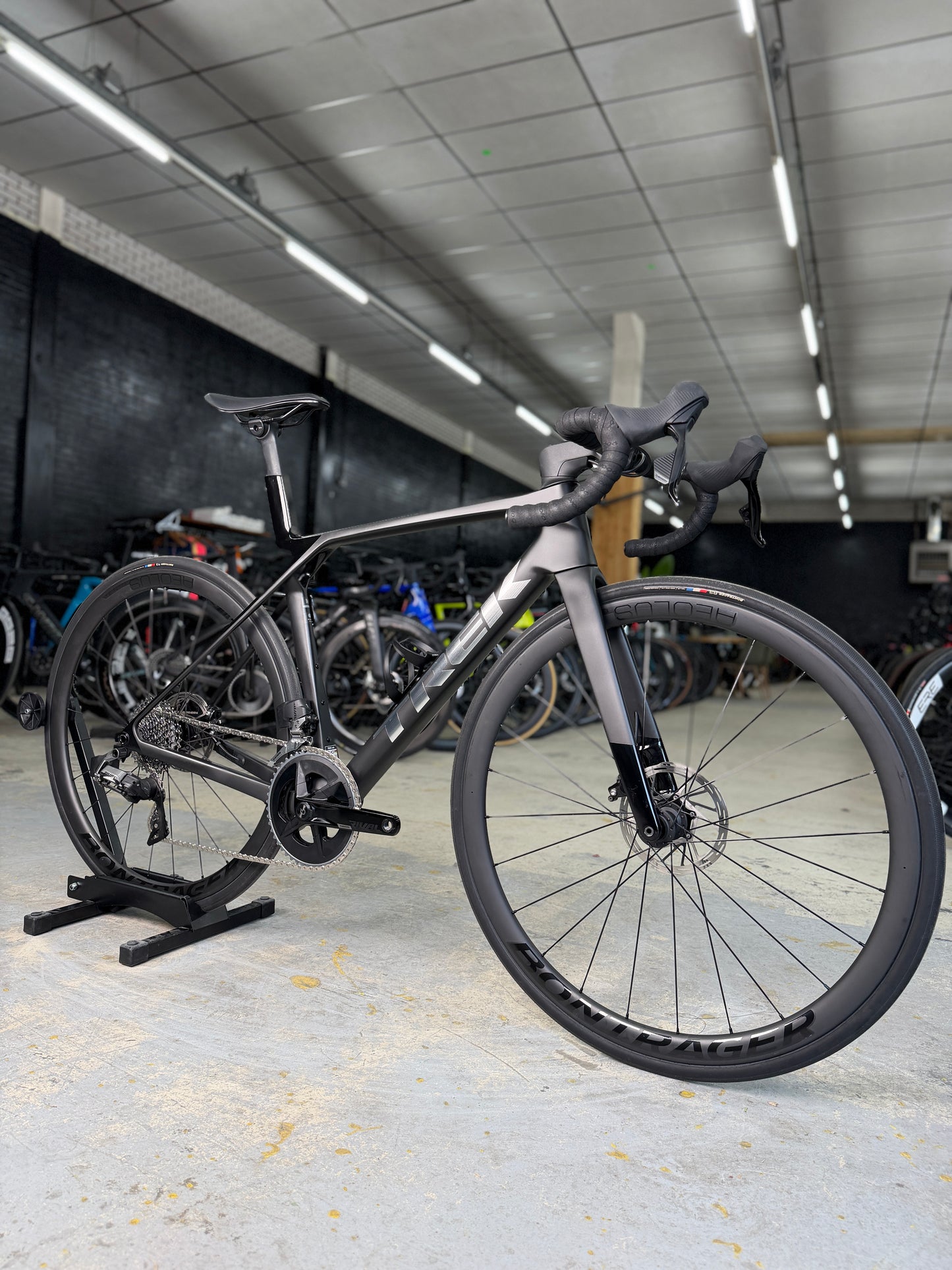 Trek Madone SL6 AXS Carbon Road Bike