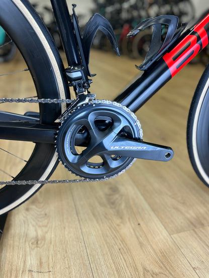 BMC Teammachine SLR02 Di2 Carbon Road Bike