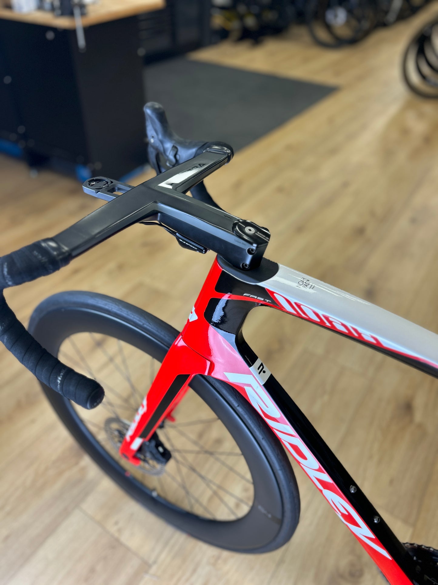 Ridley Noah Fast EPS Super Record Carbon Racefiets