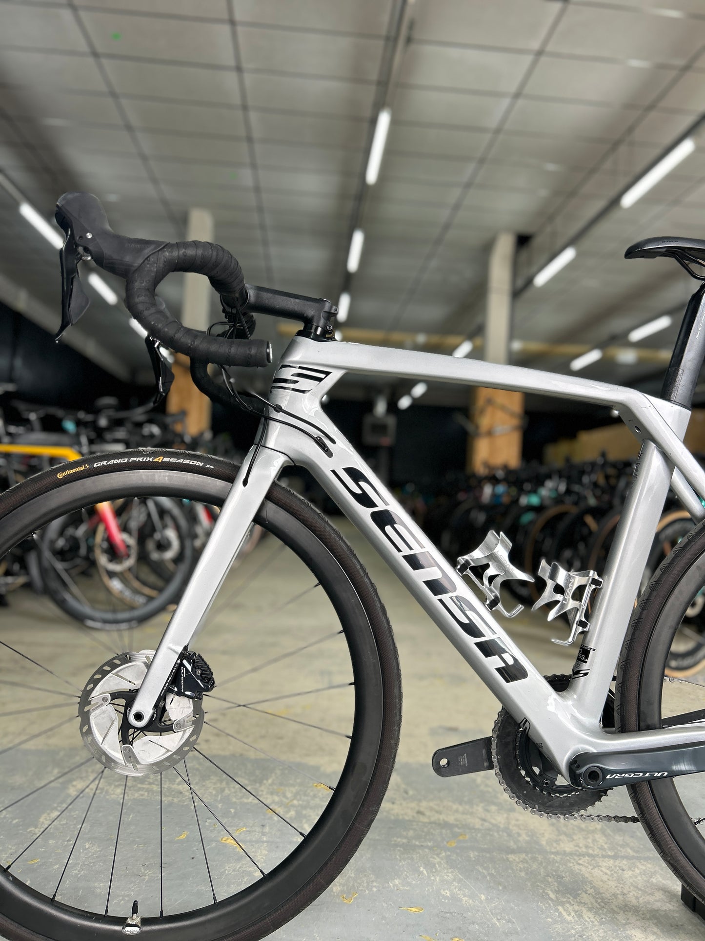 Sensa Giulia Evo Disc Carbon Road Bike