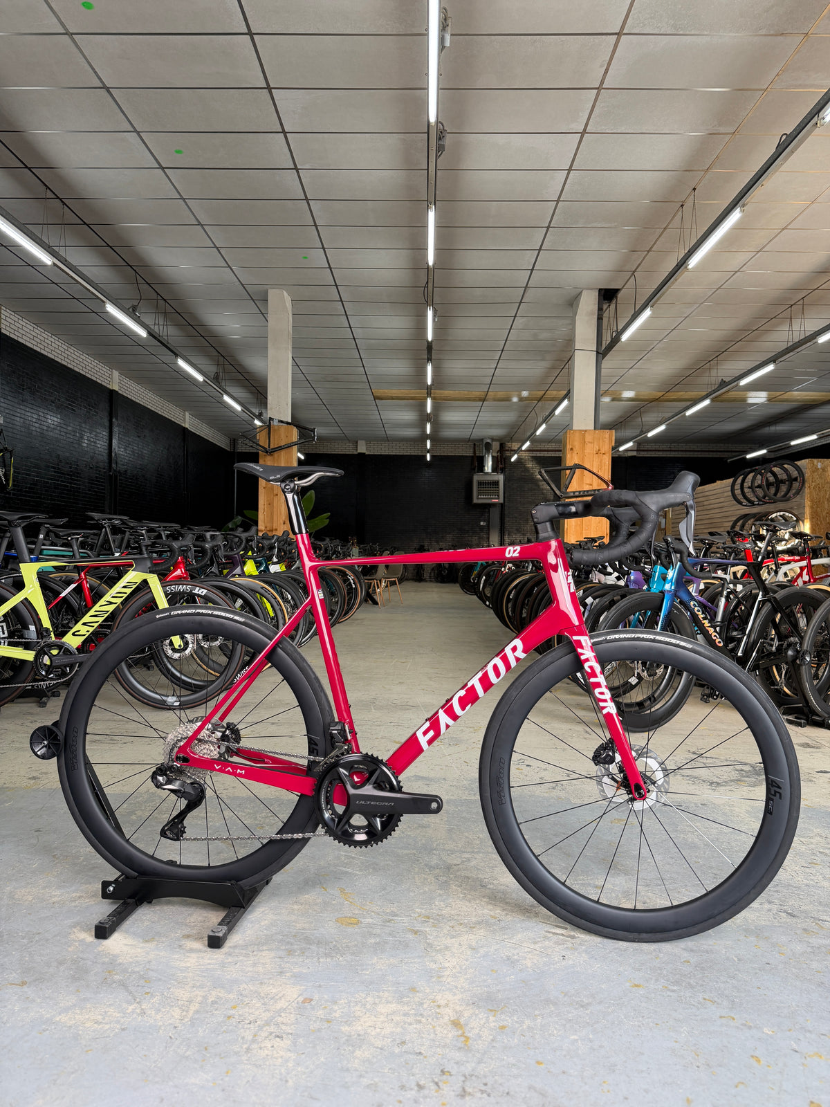 NIEUW Factor O2 VAM Di2 Carbon Racefiets