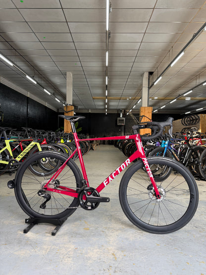 NIEUW Factor O2 VAM Di2 Carbon Racefiets