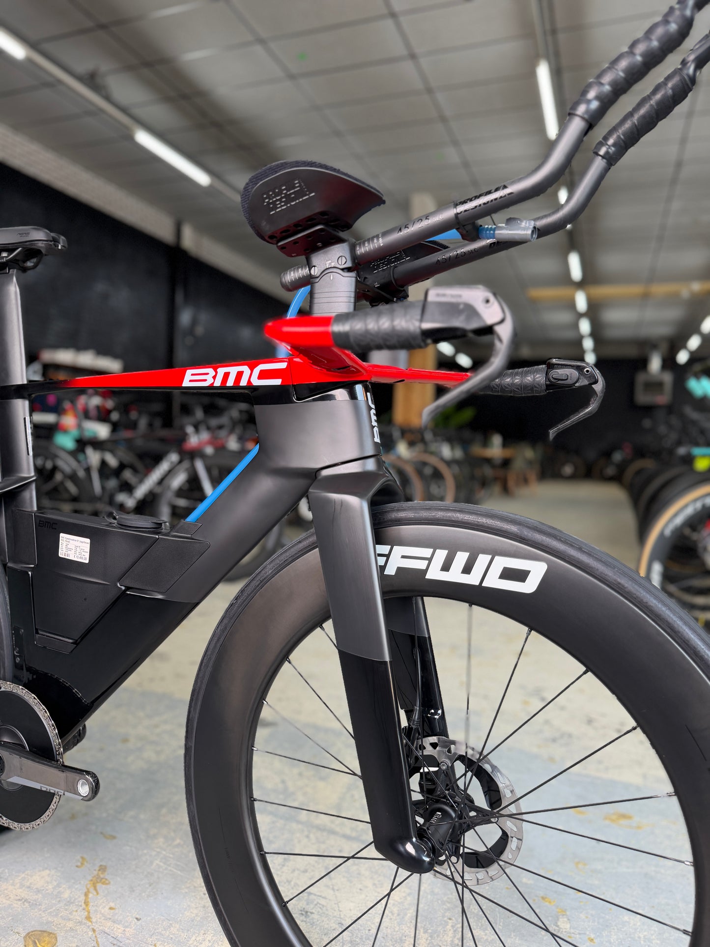 NIEUW BMC SpeedMachine 01 eTap Carbon TT